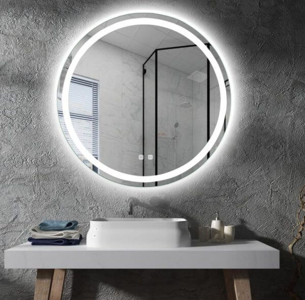 bathroom mirror 600x589 1